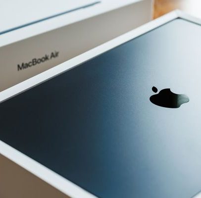 Apple e Intel fecham acordo para fabricação de chips