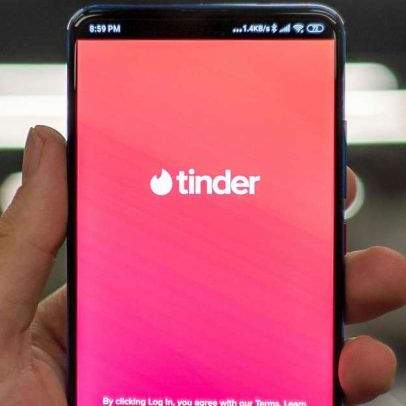 Justiça ordena reativar conta banida no Tinder, indenização de R$ 8 mil
