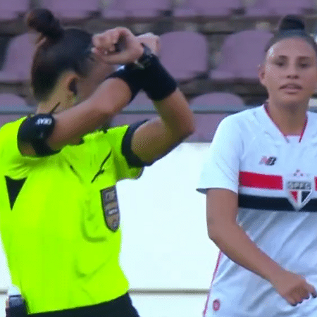 Árbitra aciona protocolo antirracista em Ferroviária x São Paulo, pelo Brasileirão Feminino Sub-20
