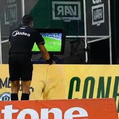 CBF divulga áudio de gol anulado de Palmeiras contra Chape com suposto empurrão