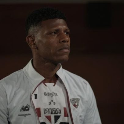 Dorival estuda reintegrar zagueiro Arboleda no São Paulo