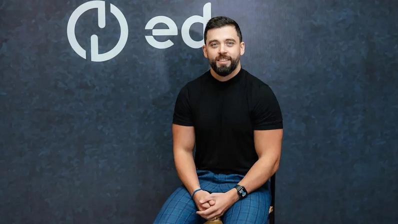 Arthur Lemos é fundador da Empreender Dinheiro (ED), uma consultoria financeira especializada em construção patrimonial familiar