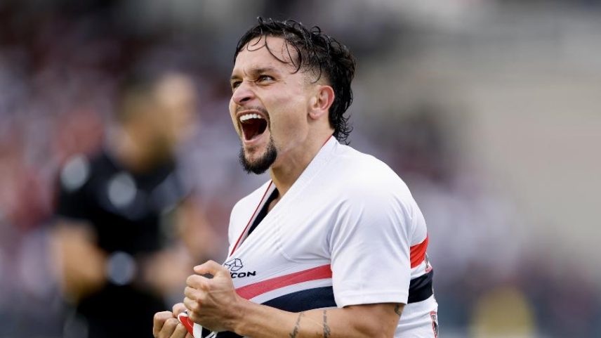 Artur abriu o placar para o São Paulo contra o Bahia