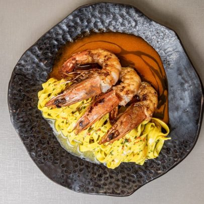 Fettuccine com camarão ganha destaque no Dia das Mães
