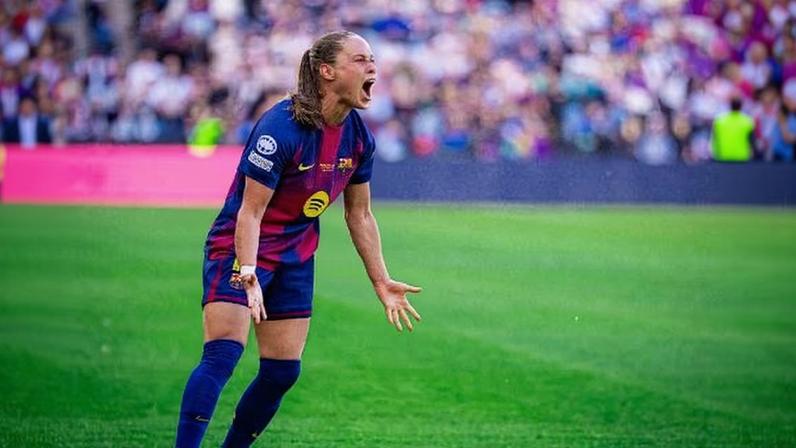Atacante Ewa Pajor foi autora dos dois gols do Barcelona na final da UEFA Women's Champions League 2026