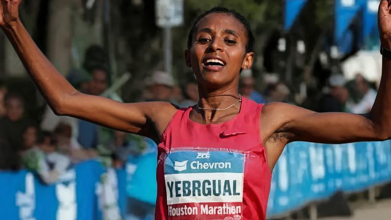 Campeã de meia maratona morre aos 36 anos após passar mal durante treino