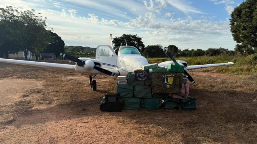 Avião com cocaína é detido em MT