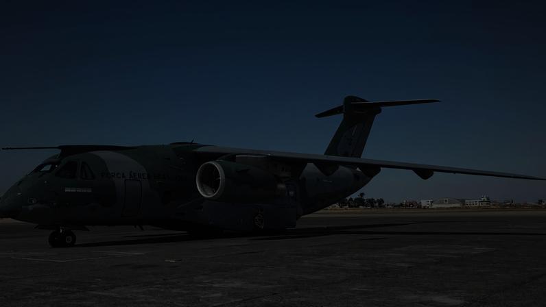 Avião da FAB com ajuda humanitária chega na Bolívia