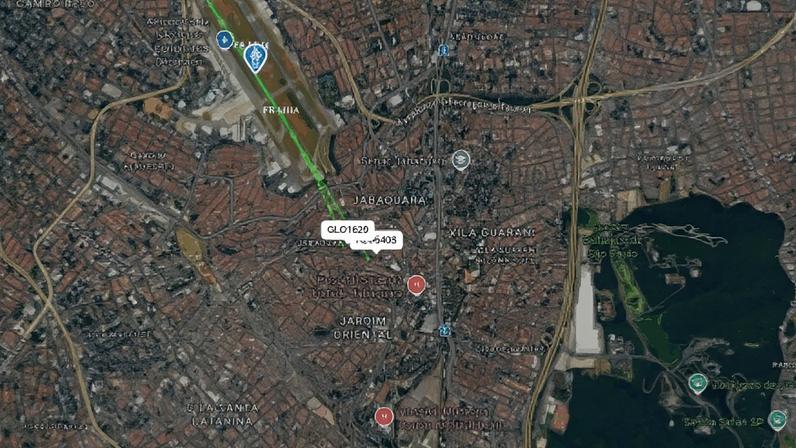 Imagem mostra a aproximação entre aviões da GOL e da Azul durante operação no Aeroporto de Congonhas, em São Paulo