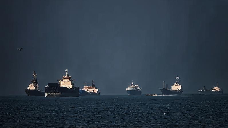Empasse no Estreito de Hormuz aumenta risco de guerra total