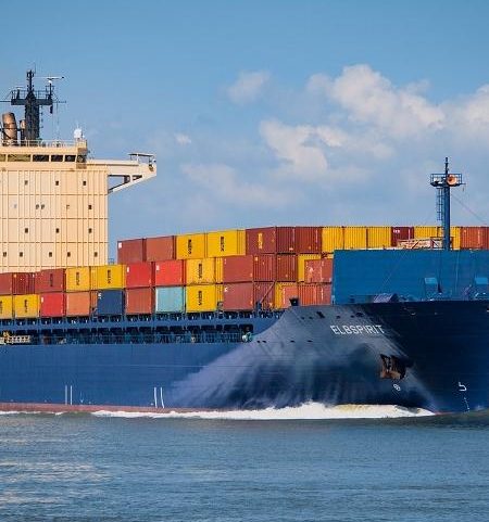 Superávit do Brasil com Estados Unidos em abril foi de US$ 200 milhões, mas no ano saldo ainda é favorável aos americanos, em US$ 1,3 bilhão