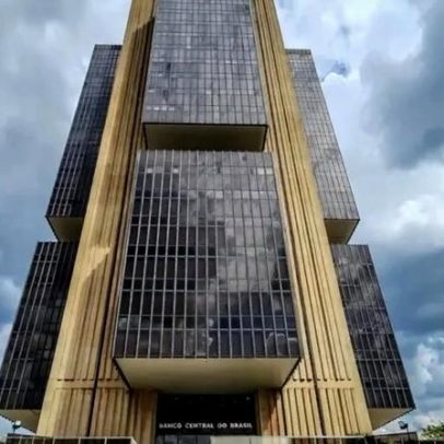 Saldo de crédito sobe 0,3% em abril, alcança R$ 7,2 trilhões, diz BC