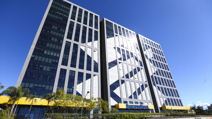 Sem concurso, Banco do Brasil vê déficit chegar a mais de 10 mil cargos
