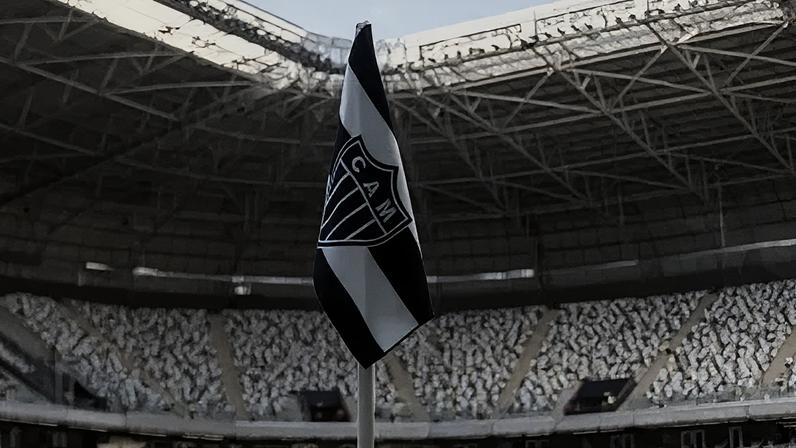 Bandeira do Atlético na Arena MRV, em Belo Horizonte