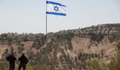 Israel abre investigação após vídeo de agressão a cão na Cisjordânia