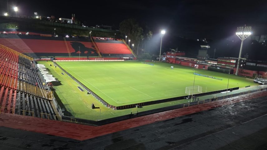 Barradão recebe Vitória x Flamengo — Foto: Renan Pinheiro / ge