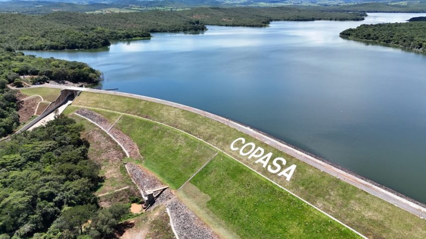Reservatório verteu pelo terceiro ano consecutivo — Foto: Copasa