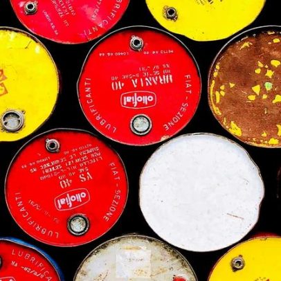 Estoques de petróleo dos EUA caem mais do que o esperado