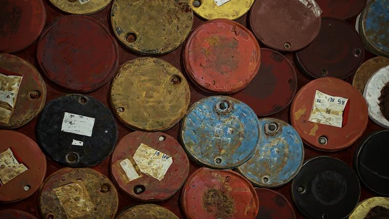 Barris de petróleo estocados — Foto: Schmucki/Pixabay
