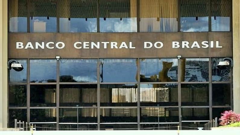 BC proíbe Topázio de negociar criptomoedas e aplica multa de R$ 16 milhões