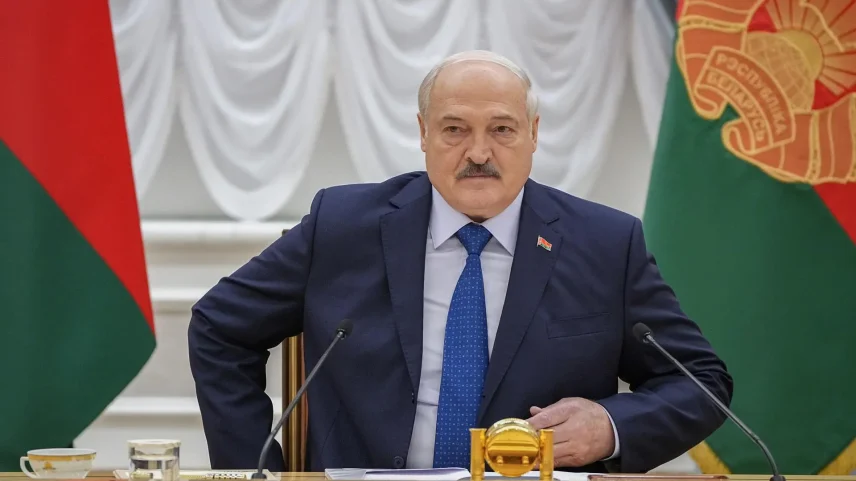 O ditador bielorrusso, Alexander Lukashenko, aliado de Putin (Foto: STRINGER/EFE/EPA)