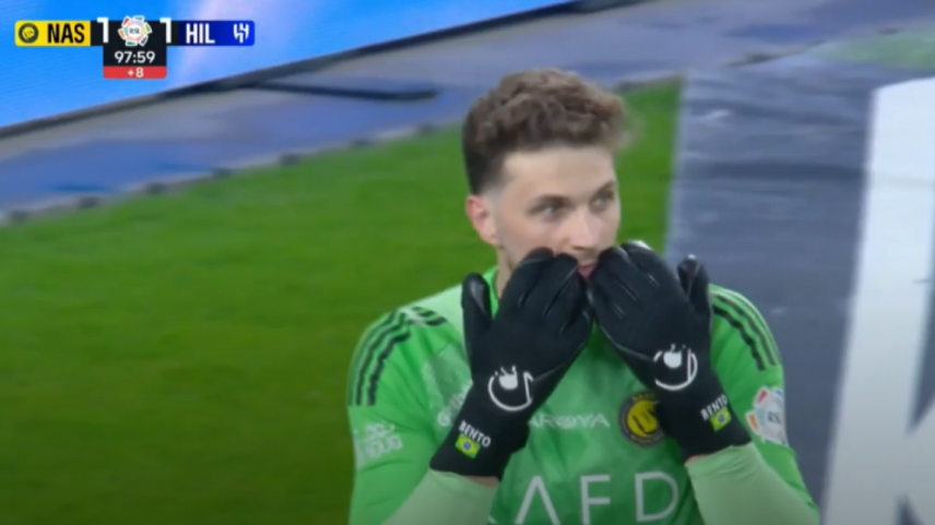 Bento falhou no último minuto e cedeu o empate ao Al-Hilal