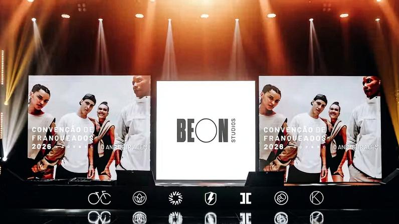 Apresentação da BEON Studios em convenção realizada pelo Grupo Smart Fit para franqueados e parceiros — Foto: Divulgação