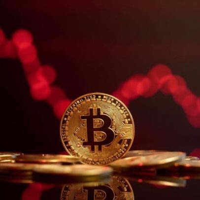 Bitcoin cai abaixo de US$ 80 mil após alerta chinês sobre EUA e Taiwan