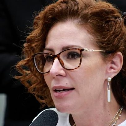 Carla Zambelli deixa presídio em Roma após decisão que negou extradição