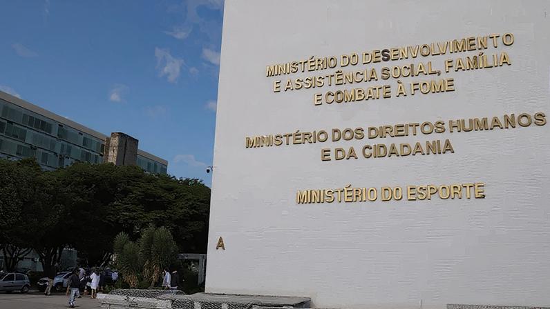 O TCU deu deu 360 dias para o MDS elaborar um sistema para viabilizar o recebimento de informações de benefícios estaduais e municipais