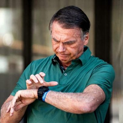 Bolsonaro deixa prisão domiciliar para cirurgia no ombro