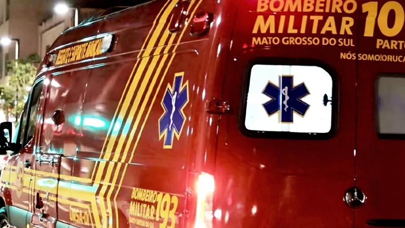 Imagem colorida de ambulância do Corpo de Bombeiros