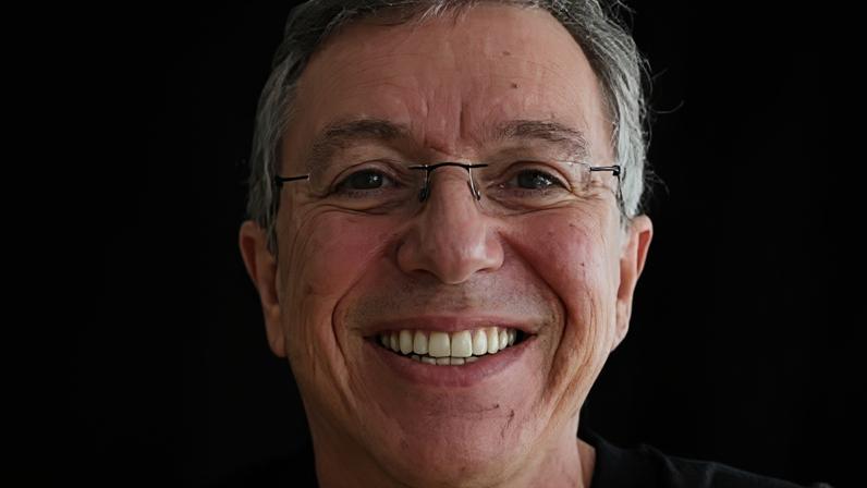 Boninho exaltou profissionalismo do pai em postagem