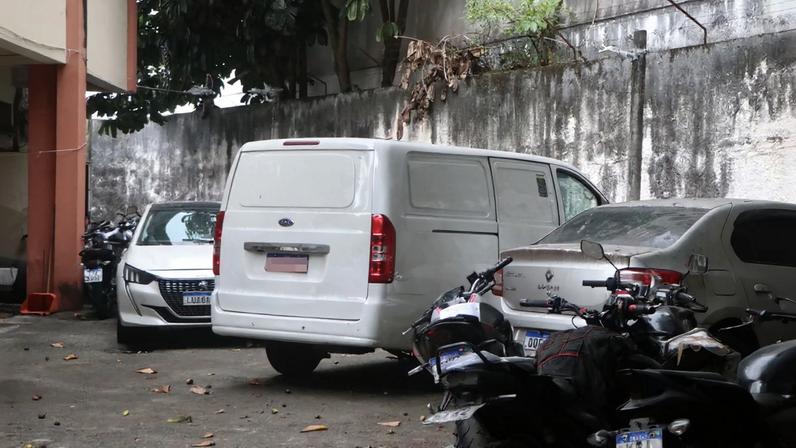 Segundo o registro policial, o motorista colaborou com os agentes e não apresentava sinais de alteração