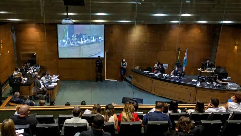 A pediatra Maria Cristina de Souza foi ouvida no terceiro dia de julgamento de Jairo de Souza Júnior, o Dr. Jairinho e de Monique Medeiros, o menino Henry Borel