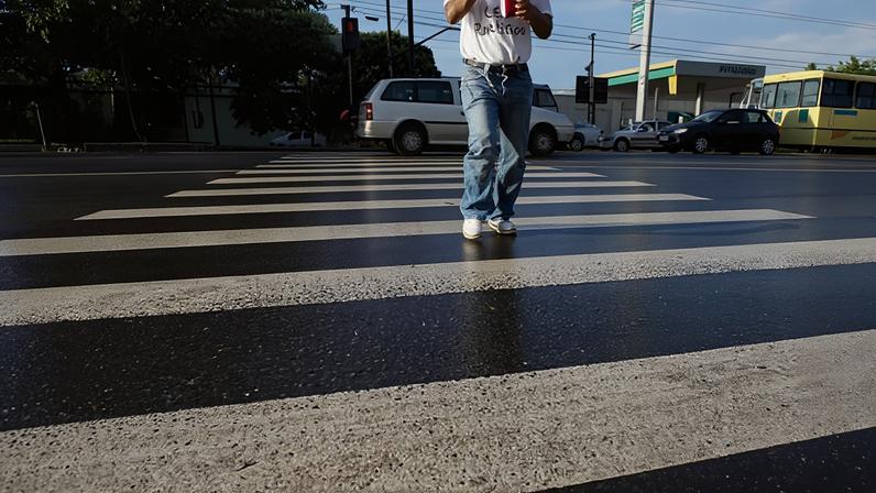 As cidades vivem hoje um desafio permanente: administrar um espaço público limitado diante de necessidades de deslocamentos ilimitadas.