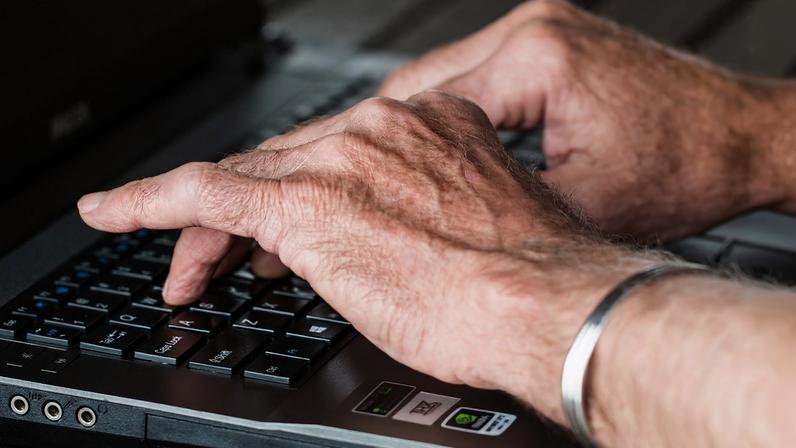 Minas Gerais registrou uma média de 228 afastamentos por dia em 2025