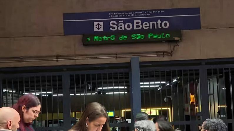Estação de metrô em São Paulo