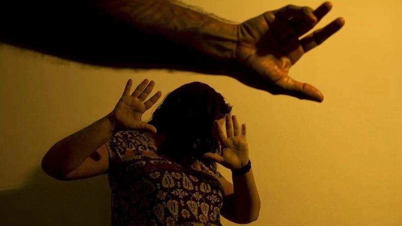 Mesmo depois do término, o homem voltou a procurar a mulher e a intimidá-la