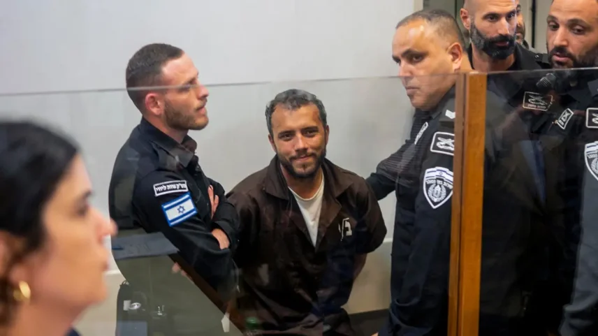 O ativista brasileiro Thiago Ávila, durante audiência no Tribunal de Magistrados de Ashkelon nesta terça-feira (5) (Foto: Magda Gibelli/EFE)