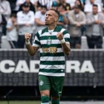 Breno Lopes volta a marcar pelo Santos e exibe tatuagem da Libertadores