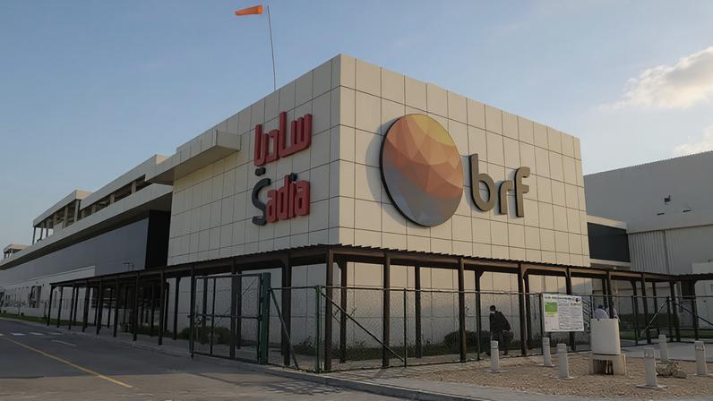 Segundo a MBRF, a operação dá acesso a uma base de consumidores de mais de 350 milhões de pessoas; na foto, fábrica da empresa nos Emirados Árabes Unidos