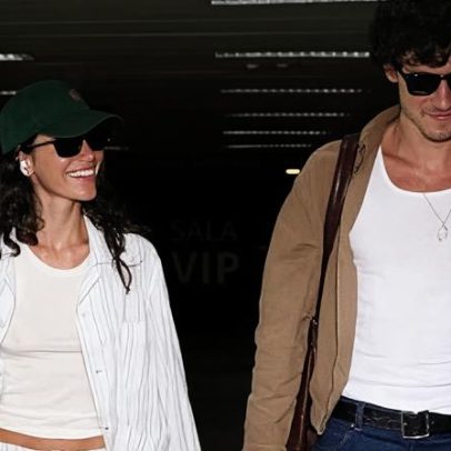Bruna Marquezine e Shawn Mendes são vistos juntos em romance