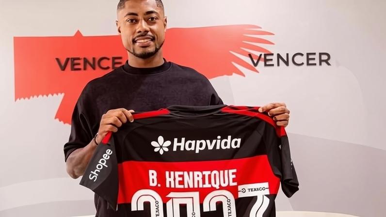 Bruno Henrique renovou contrato com o Flamengo até dezembro de 2027