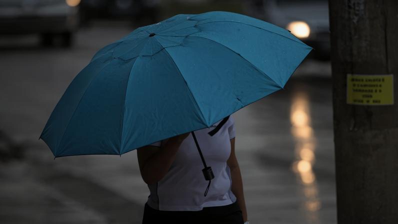 Sudeste terá frio de 7°C e virada com temporais; veja o que muda em MG, SP e RJ