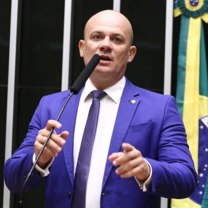 Oposição vota a favor da MP de Lula que revoga taxa das blusinhas