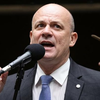 Líder da oposição nega acordo para enterrar CPMI do Master por Dosimetria