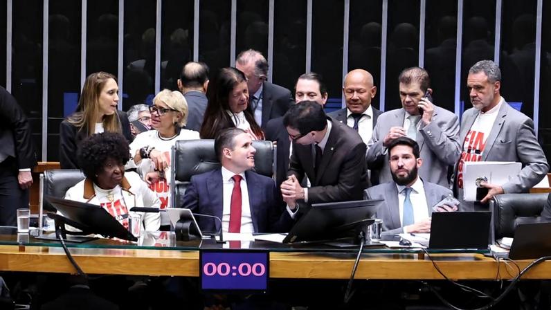 1 de 1 camara-pec-6×1 - Foto: Câmara dos Deputados durante votação da PEC do fim da escala 6×1