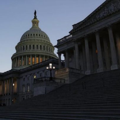 Republicanos cancelam votação da Câmara para evitar derrota de Trump sobre Irã