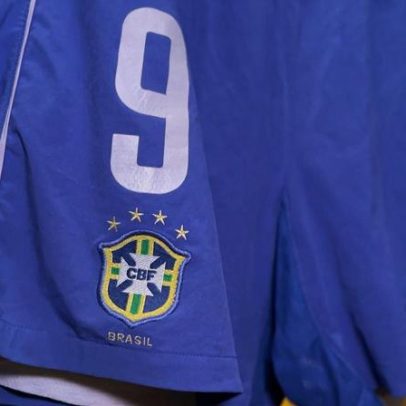 Colecionador afirma que Ronaldo queria o calção usado do Penta de volta